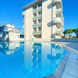 Trilocale Con Piscina - Agenzia Cocal Apartmán Caorle