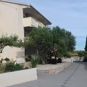 Zoran Apartmán Povljana